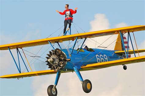 wingwalking tours uk